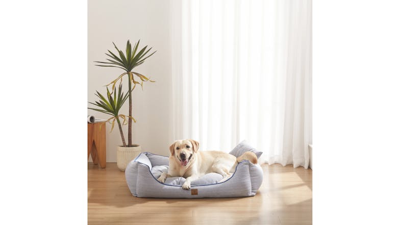 Charlie's Hampton Dog Bed with Blanket, Pillow Large - Herringbone Blue/Grey