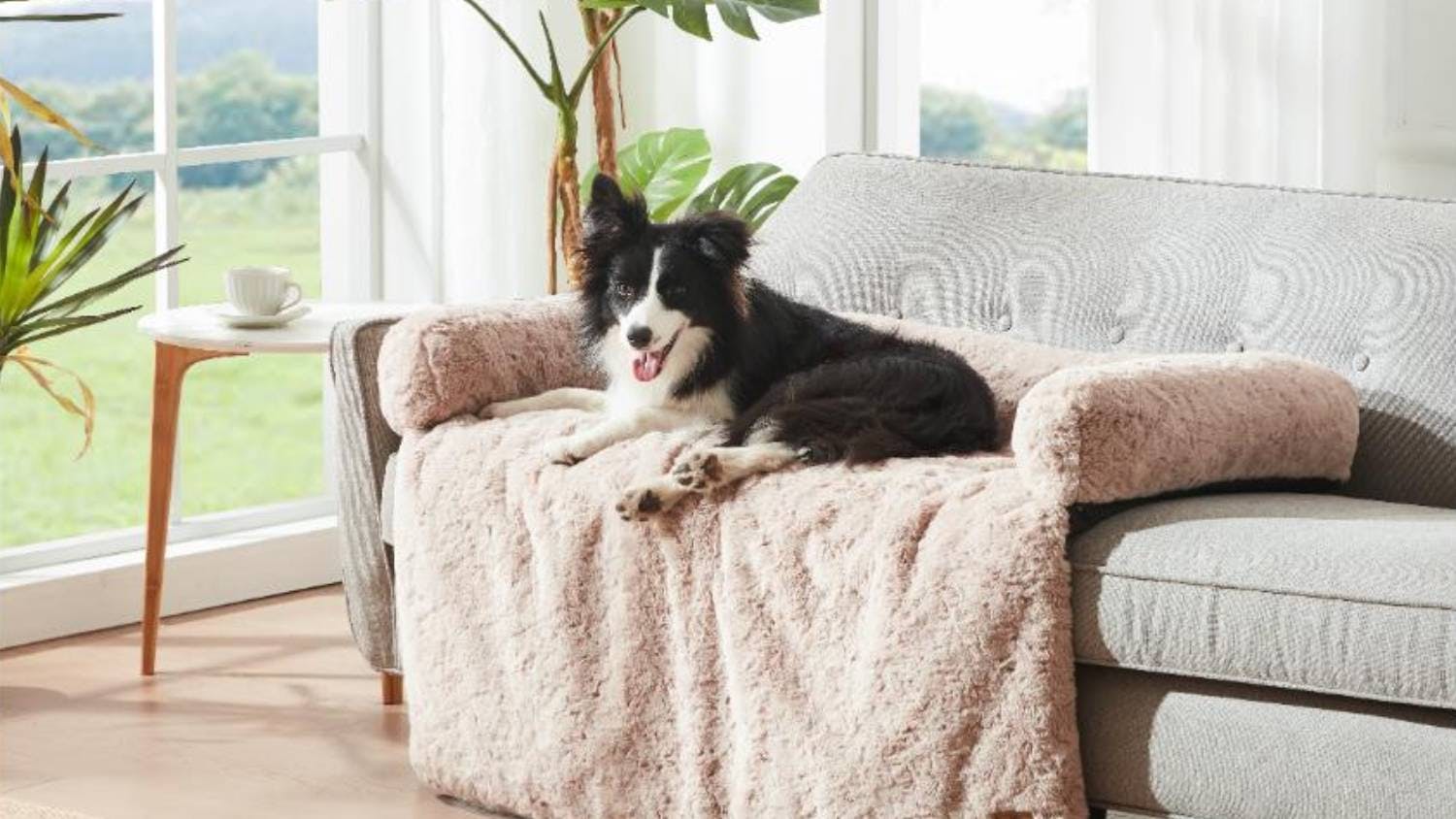 Charlie's Faux Fur Sofa Protector Ex-Ex Large - Beige