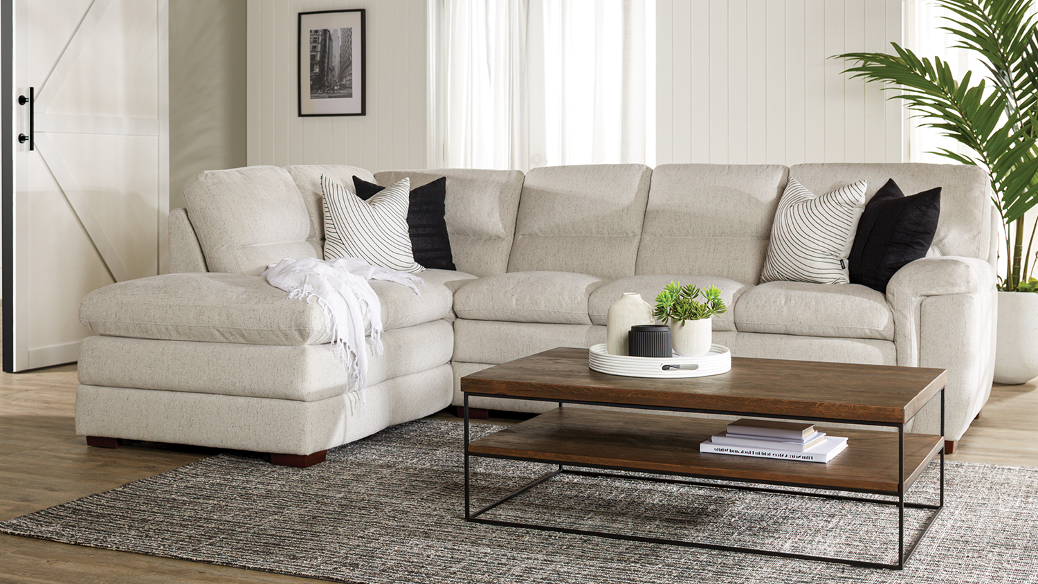 Corner sofa 2024 with chaise