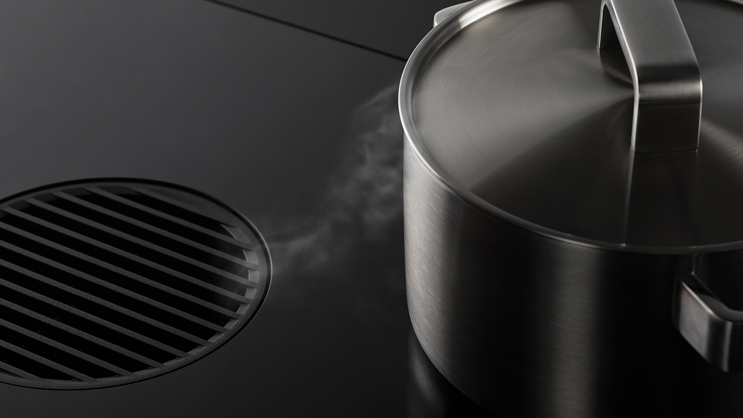 Fisher & Paykel 83cm Induction Cooktop with Downdraft Rangehood - Black Glass (Series 9/CID834DTB4)