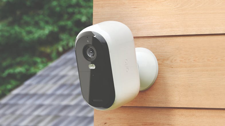 Arlo Essential (2nd Gen) 2K Outdoor Wire-Free Security Camera with Wi-Fi Connectivity - 1 Pack
