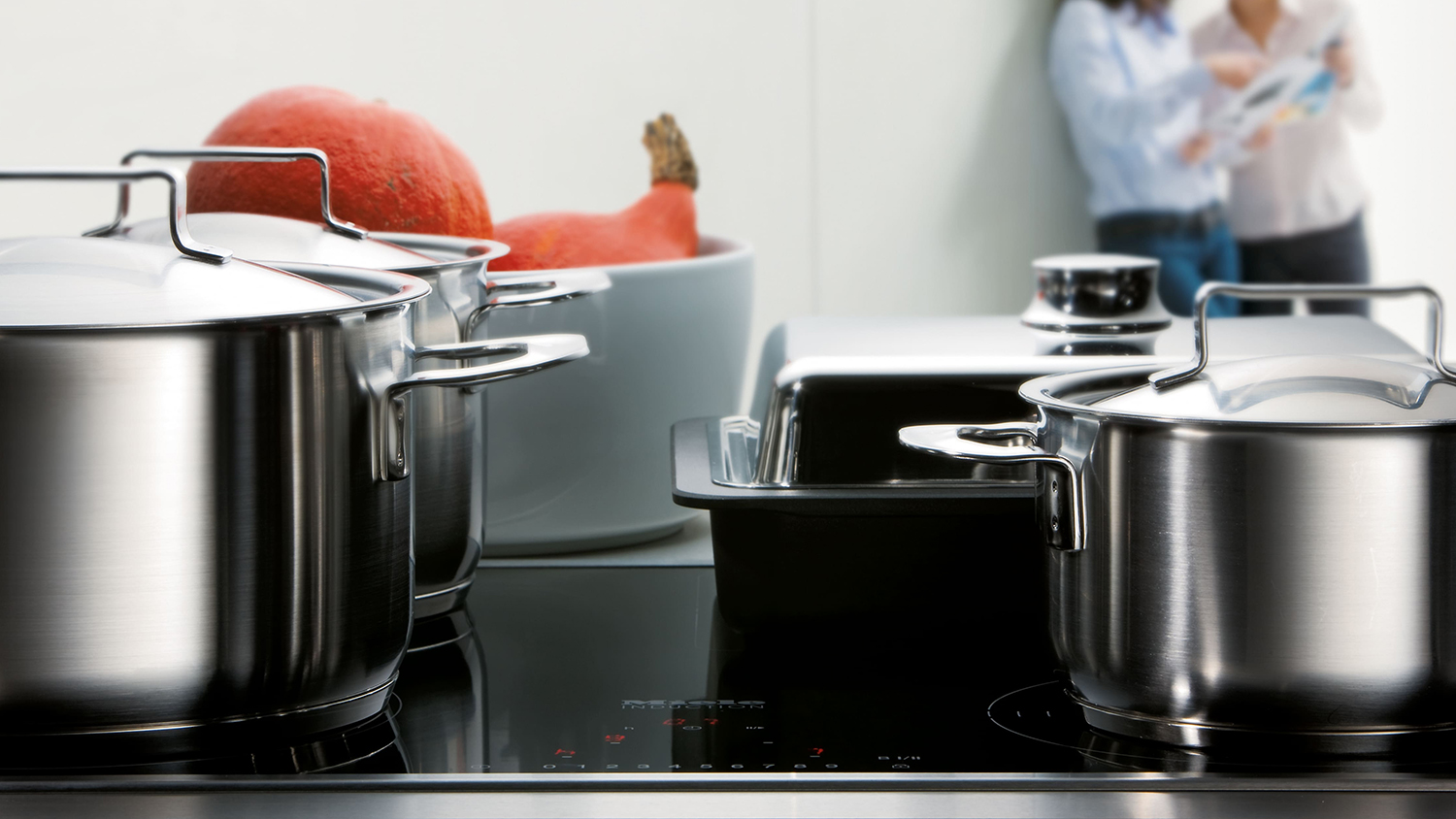 Miele 57cm 4 Zone Ceramic Cooktop Black Glass (KM 6520/10888680