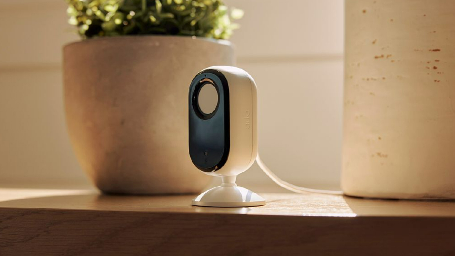 Arlo Essential (2nd Gen) 2K Indoor Wired Security Camera with Wi-Fi Connectivity - 1 Pack