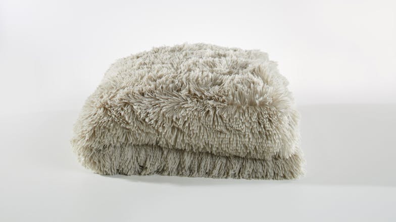 Cosy Faux Fur Queen Blanket by L'Avenue - Silver