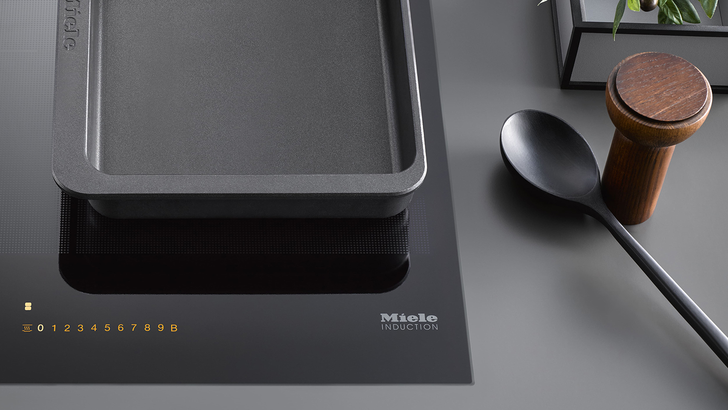 Miele 92cm 4 Zone Induction Cooktop - Black Glass (KM 7684 FL/11230310)