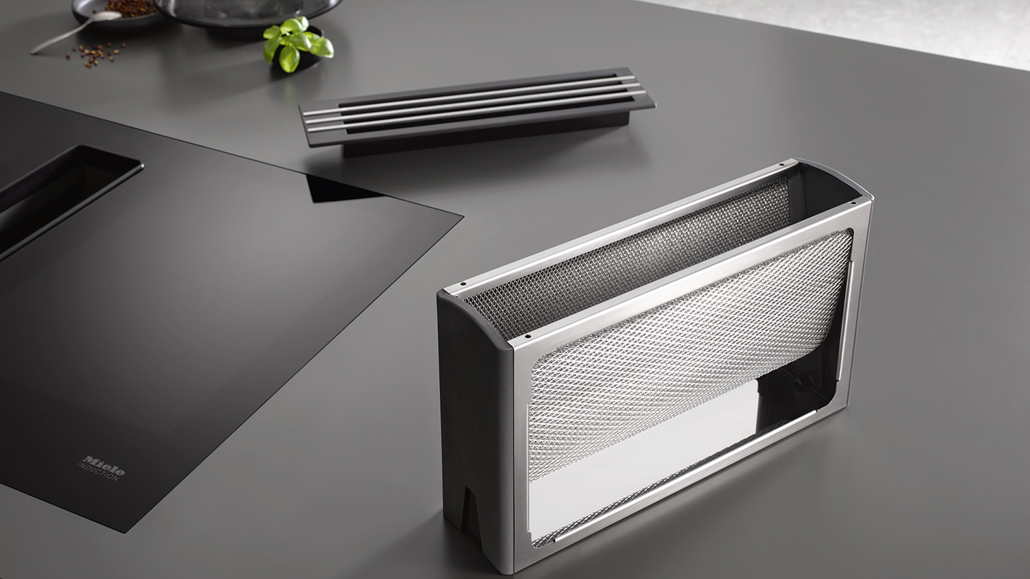 Miele 80cm 4 Zone Induction Cooktop with Downdraft Rangehood Black