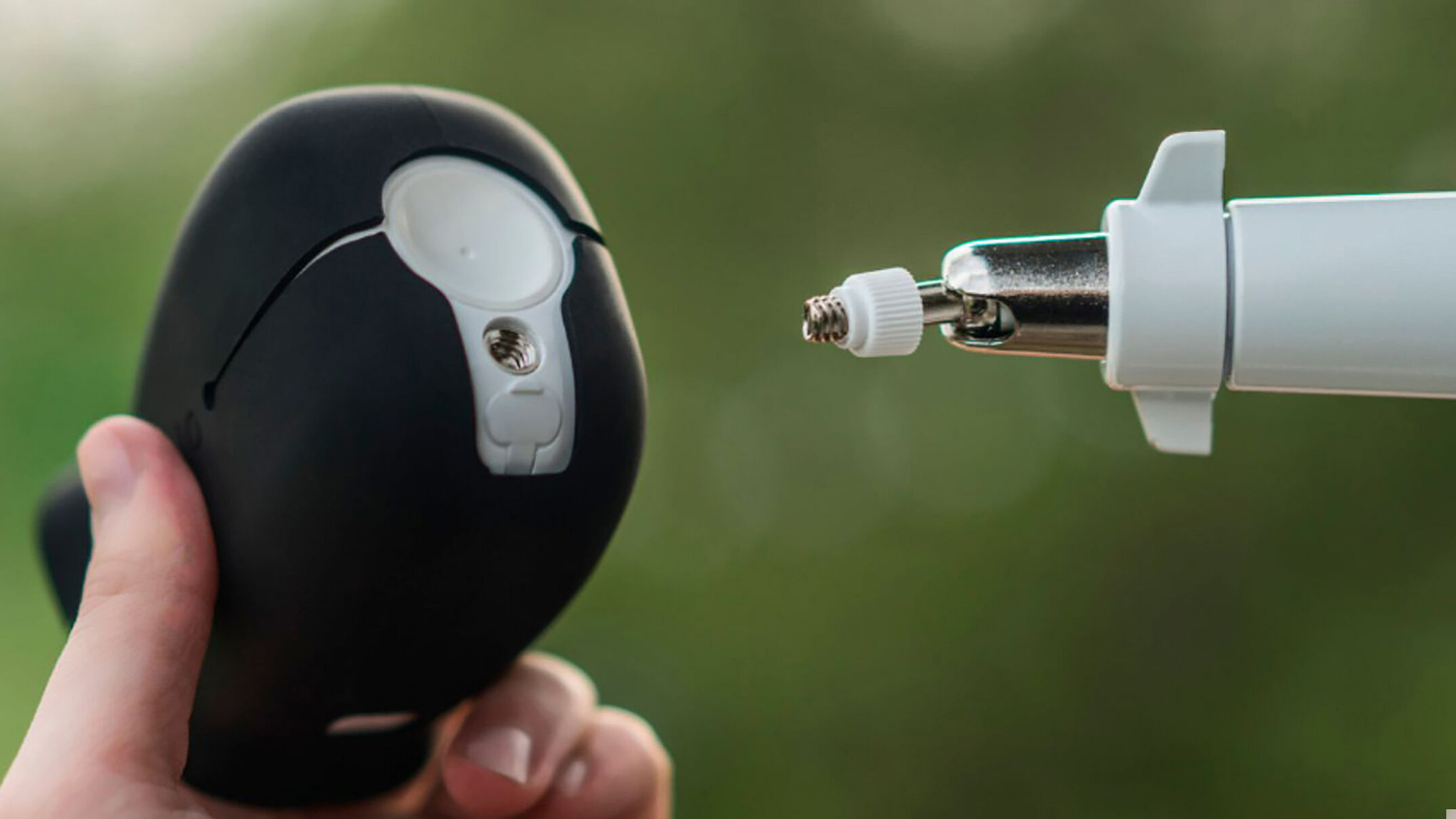 Arlo Adjustable Indoor/Outdoor Mount for Arlo Security Camera - White