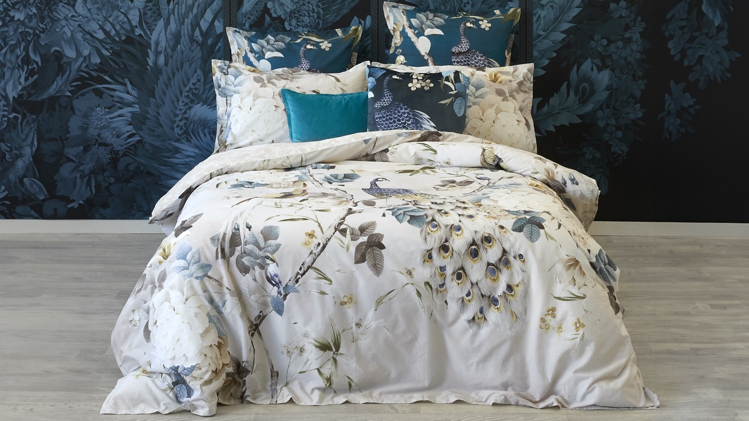 Peacock Duvet Cover Set by Luxotic