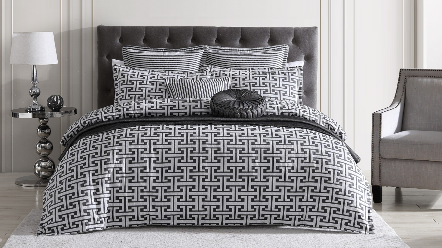 Constantine Duvet Cover Set by Da Vinci- Queen