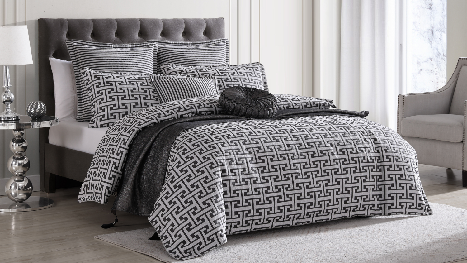 Constantine Duvet Cover Set by Da Vinci- Queen