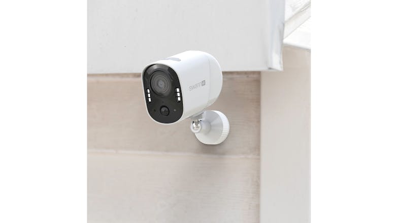 Swann Xtreem 4K 8MP Indoor/Outdoor Wireless Security Camera with 32GB microSD Card - 1 Pack (White)