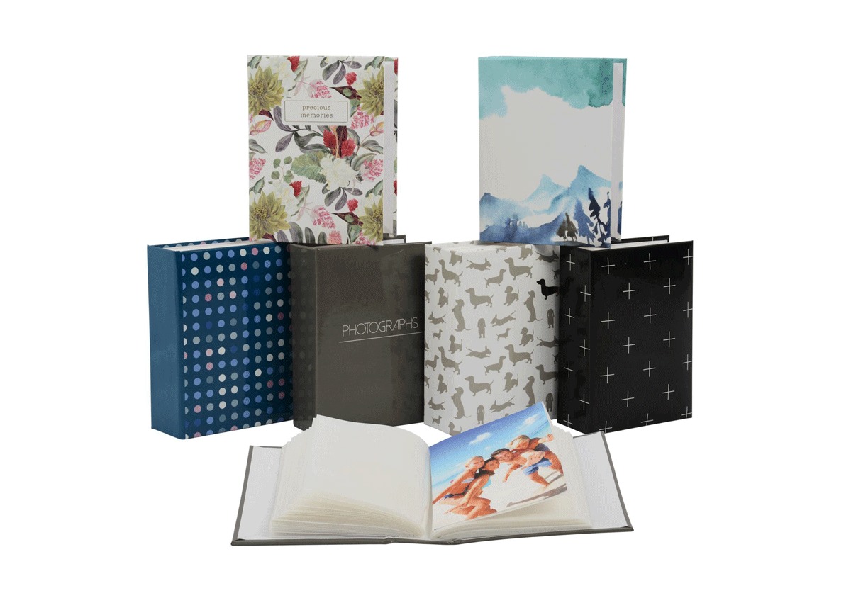 UR1 Taylor Photo Album holds 100 6x4's