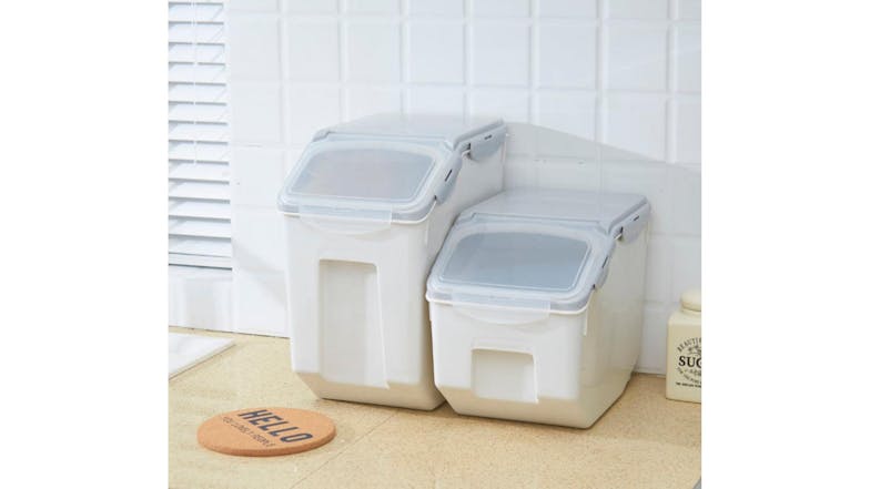 Kmall Clip-Seal Pet Food Storage Container Large