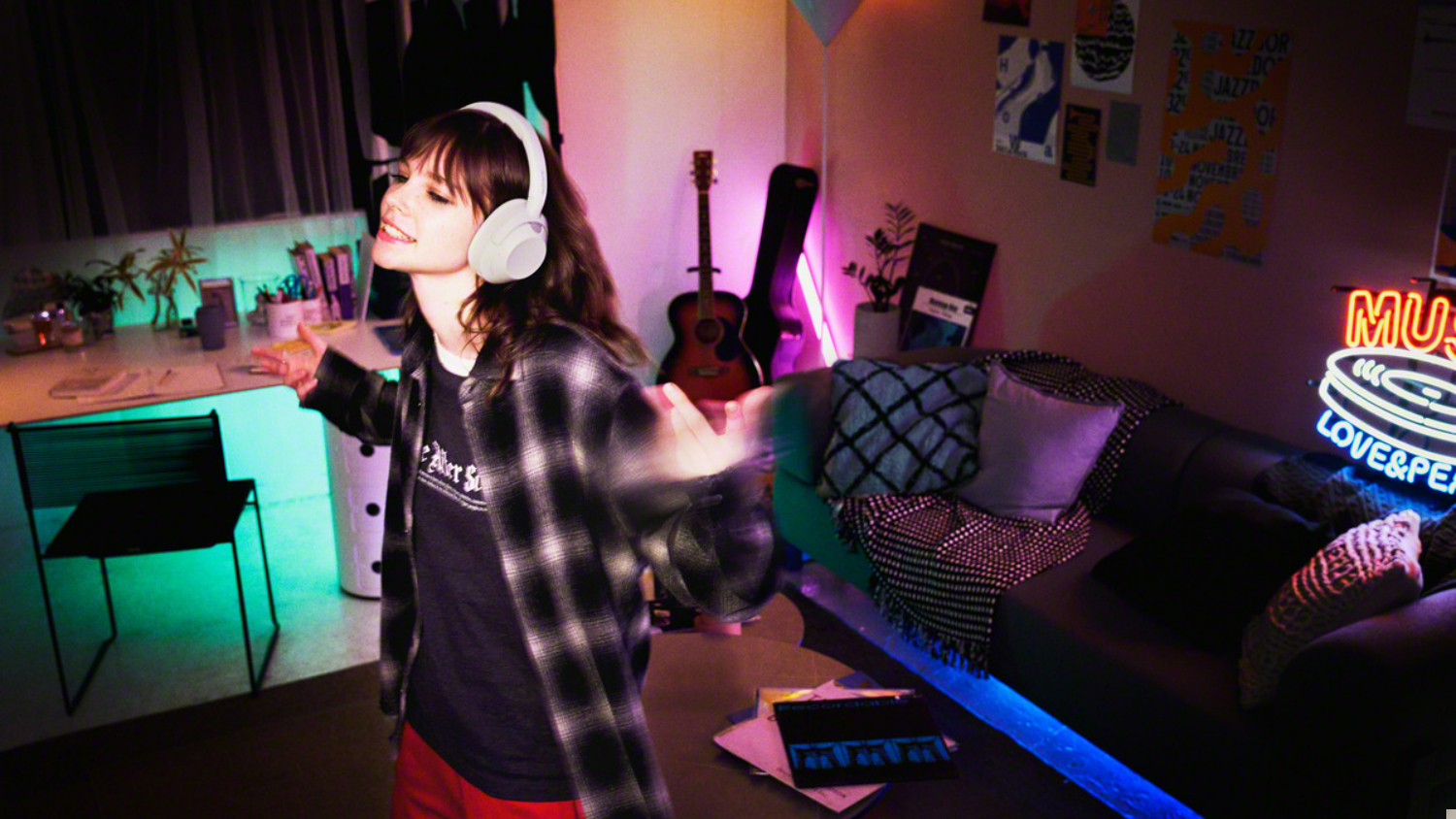 Sony WH-ULT900N Active Noise Cancelling Wireless Over-Ear Headphones - Off White