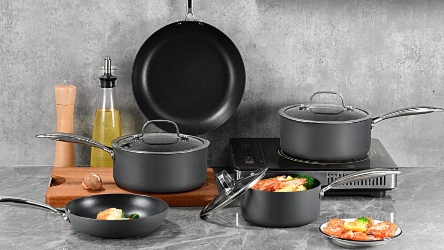 Healthy Choice Non-Stick Cookware Set with Glass Lids 8pcs.