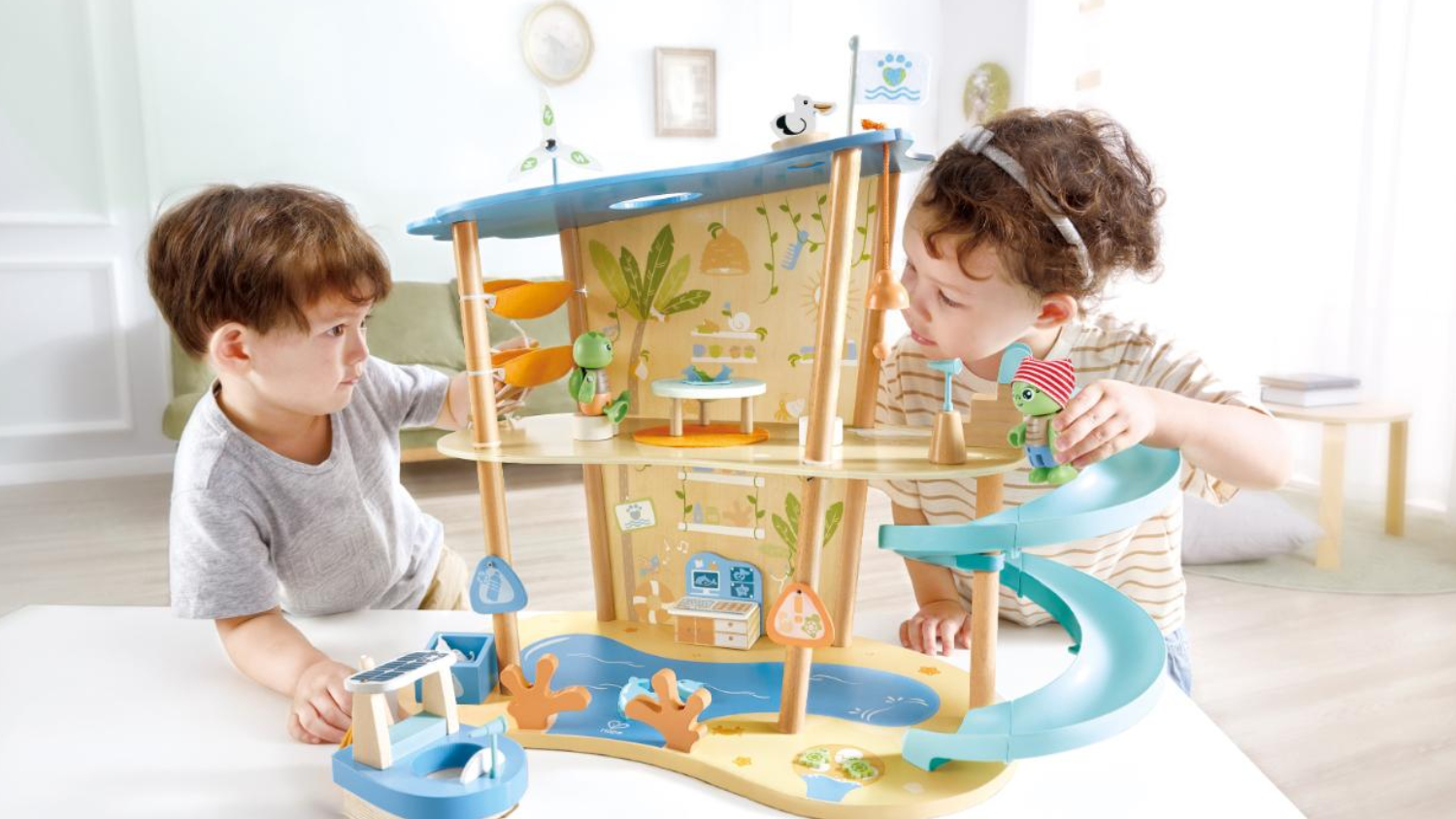 Hape "Green Planet" Turtle's Ocean Rescue Playset