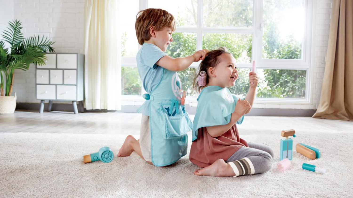 Hape Super Stylish Salon Play Set