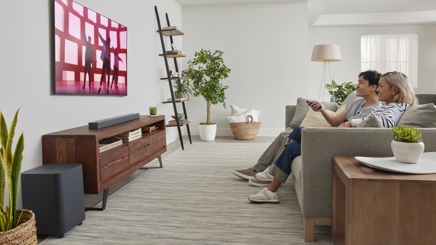 JBL Bar 500 590W 5.1 Channel Wireless Soundbar with 300W Subwoofer