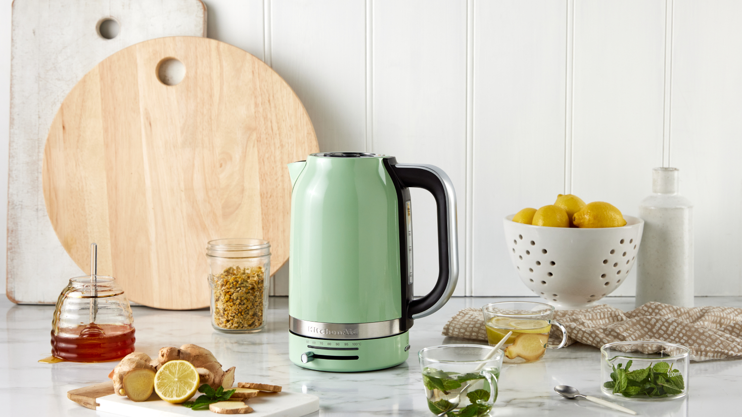 KitchenAid 1.7L Variable Temperature Kettle - Pistachio (5KEK1701APT)