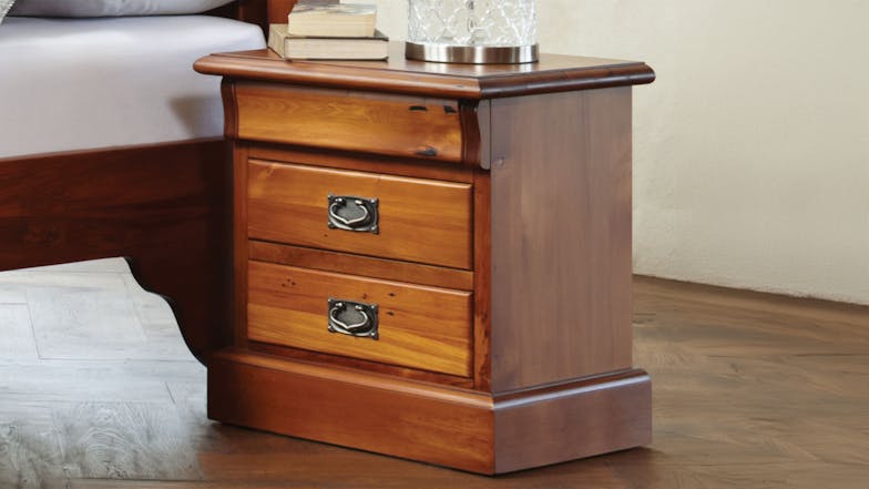 Clevedon King 3 Piece Bedside Bedroom Suite