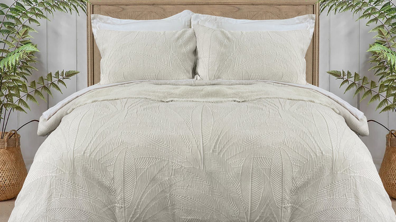 Cocomo 3 Piece Natural Comforter Set