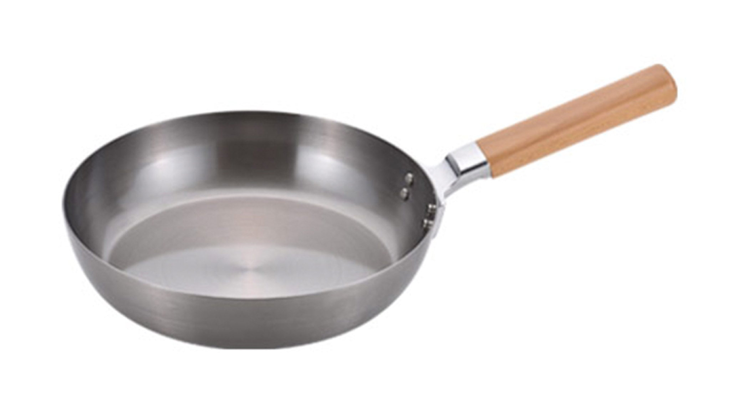 Chitose Blue Iron Frying Pan with Wooden Handle 24cm