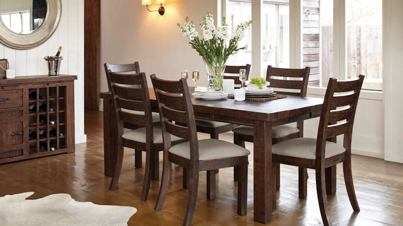 Barnyard 7 Piece Dining Suite