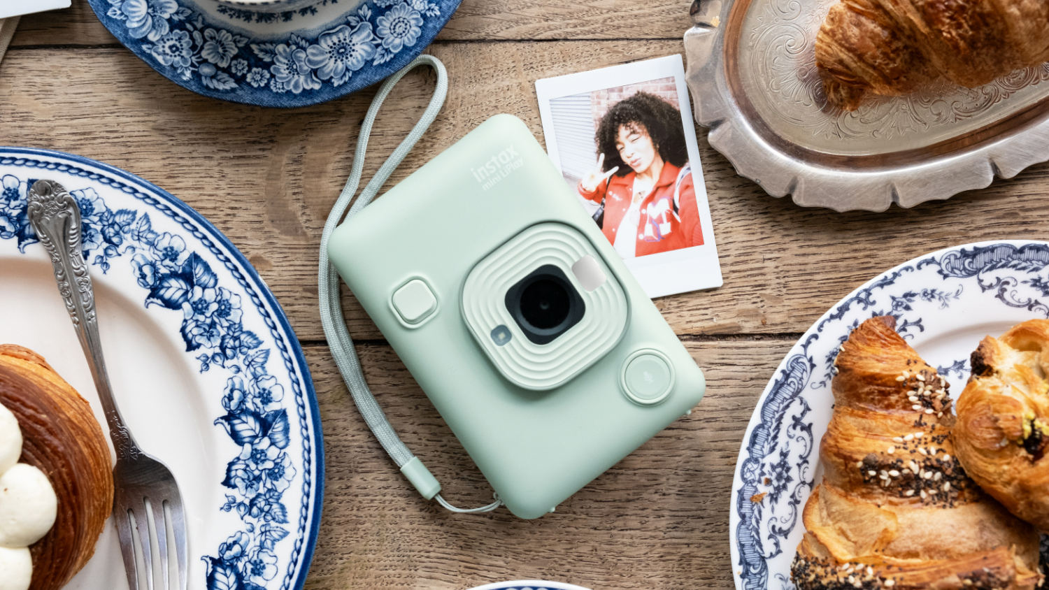 Instax Mini LiPlay Instant Film Camera - Matcha Green