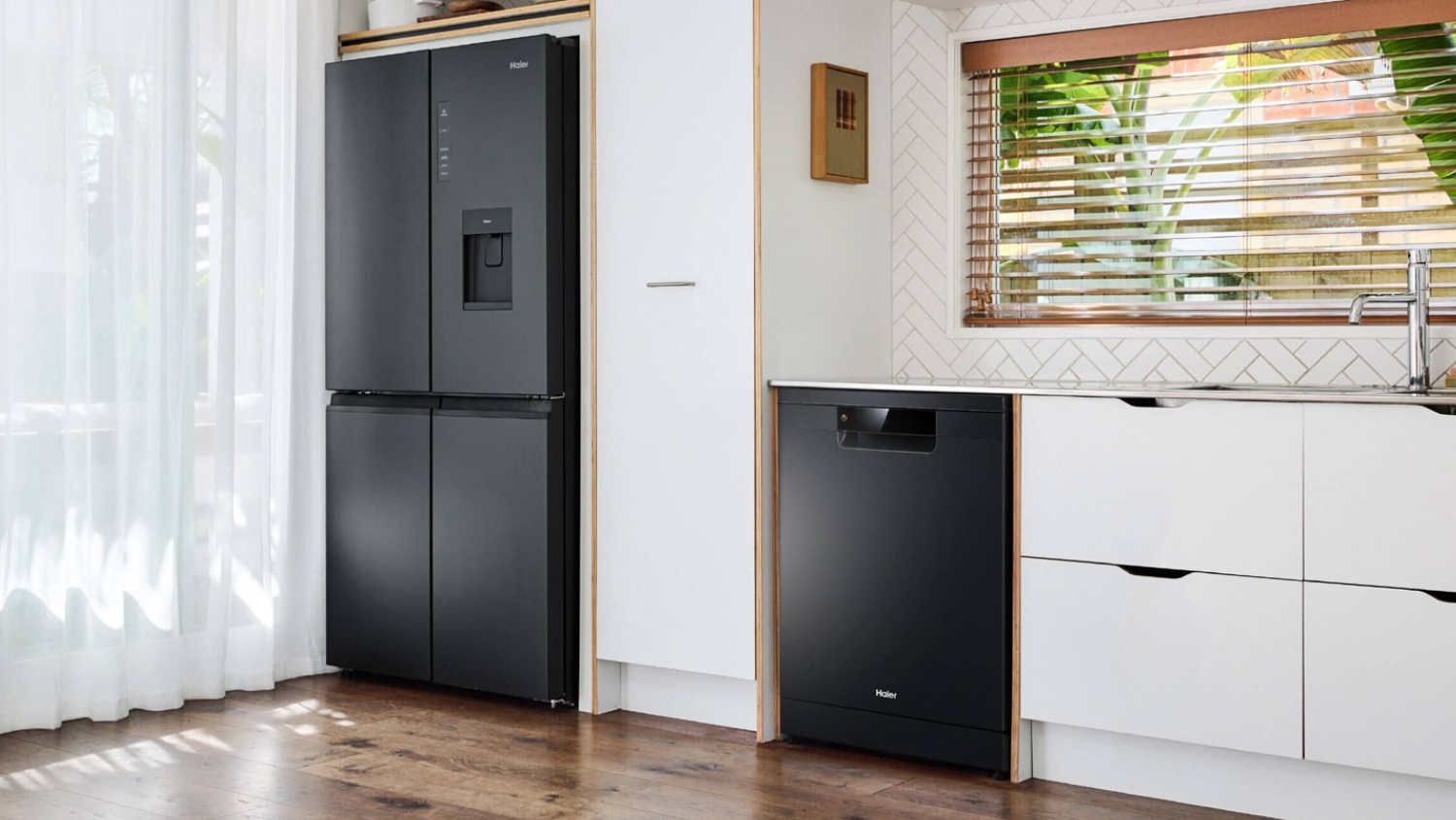 Haier 15 Place Setting Freestanding Dishwasher - Black (HDW15F1B1)