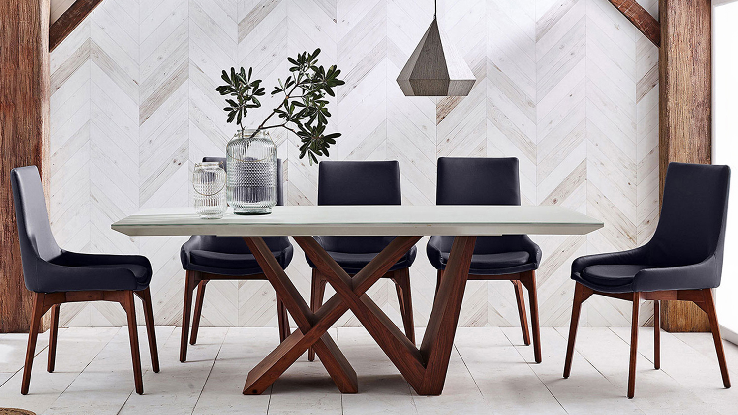Moderna Dining Table