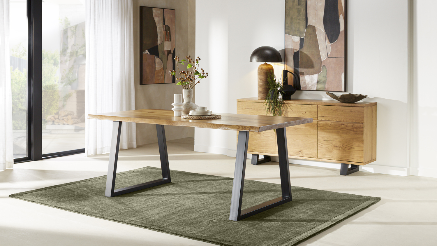 Kubu Dining Table