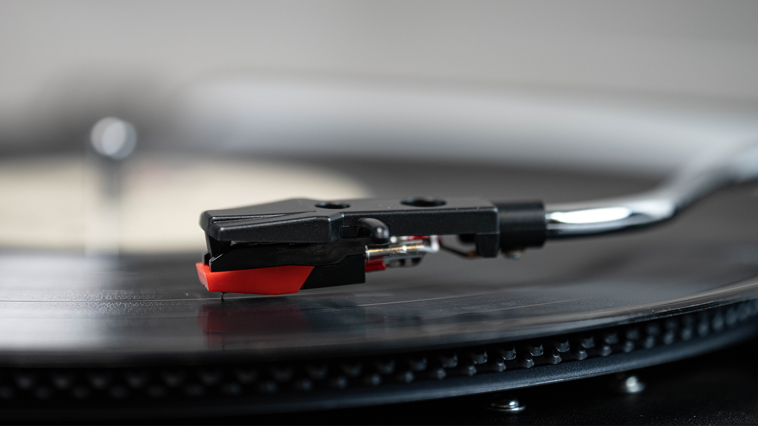 S-Digital Automatic Belt Driven Turntable with Bluetooth - Black (TT-2251)