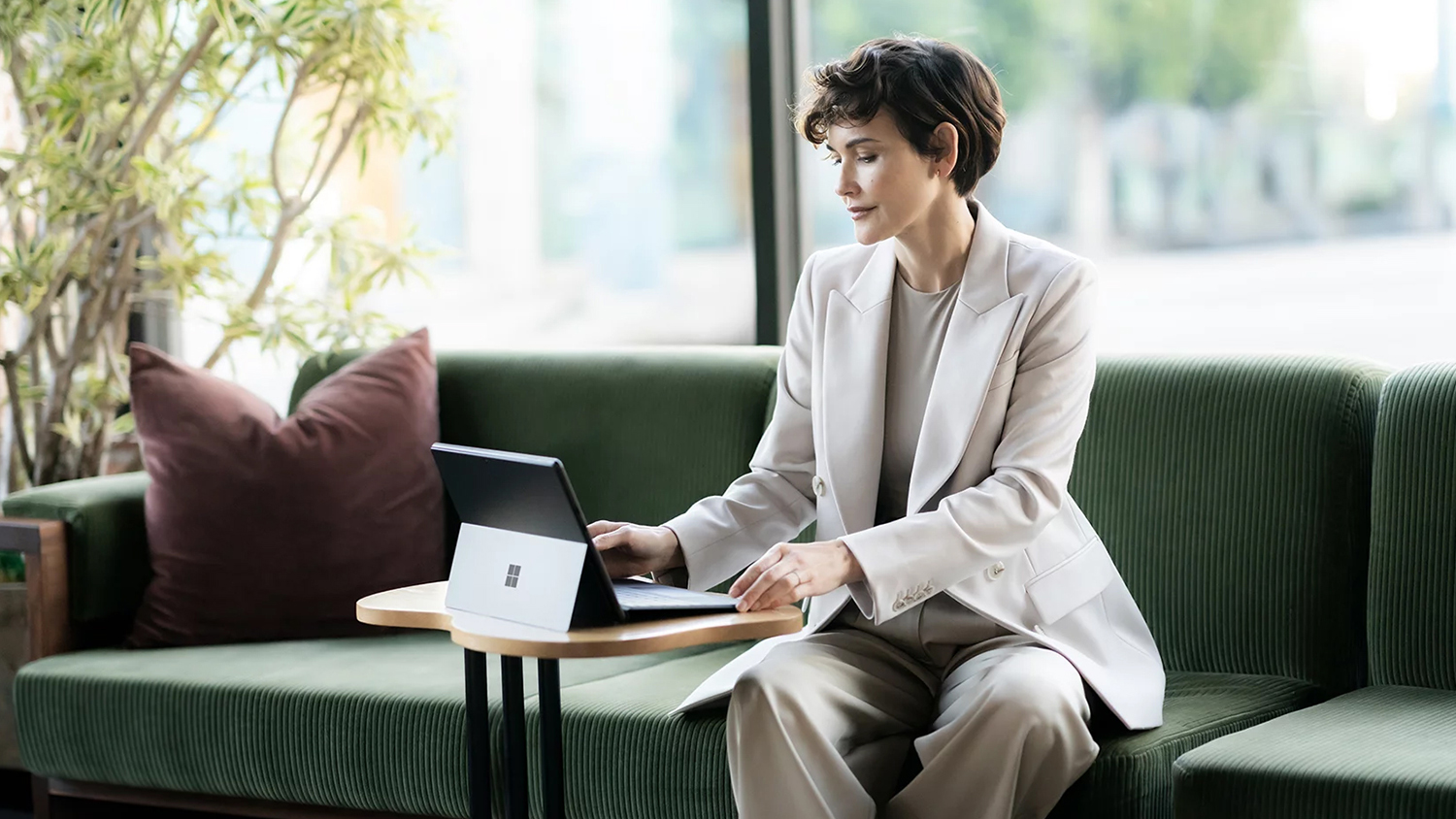 Microsoft Surface Pro Keyboard with Pen Storage - Sapphire (For Pro 11 Edition/Pro 9/Pro 8)