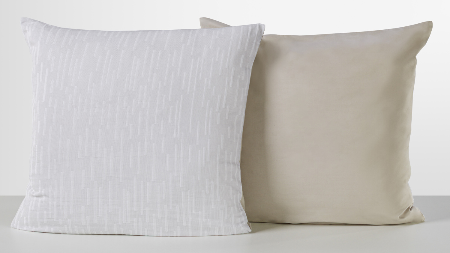 Chicago Grey European Pillowcase by L'Avenue