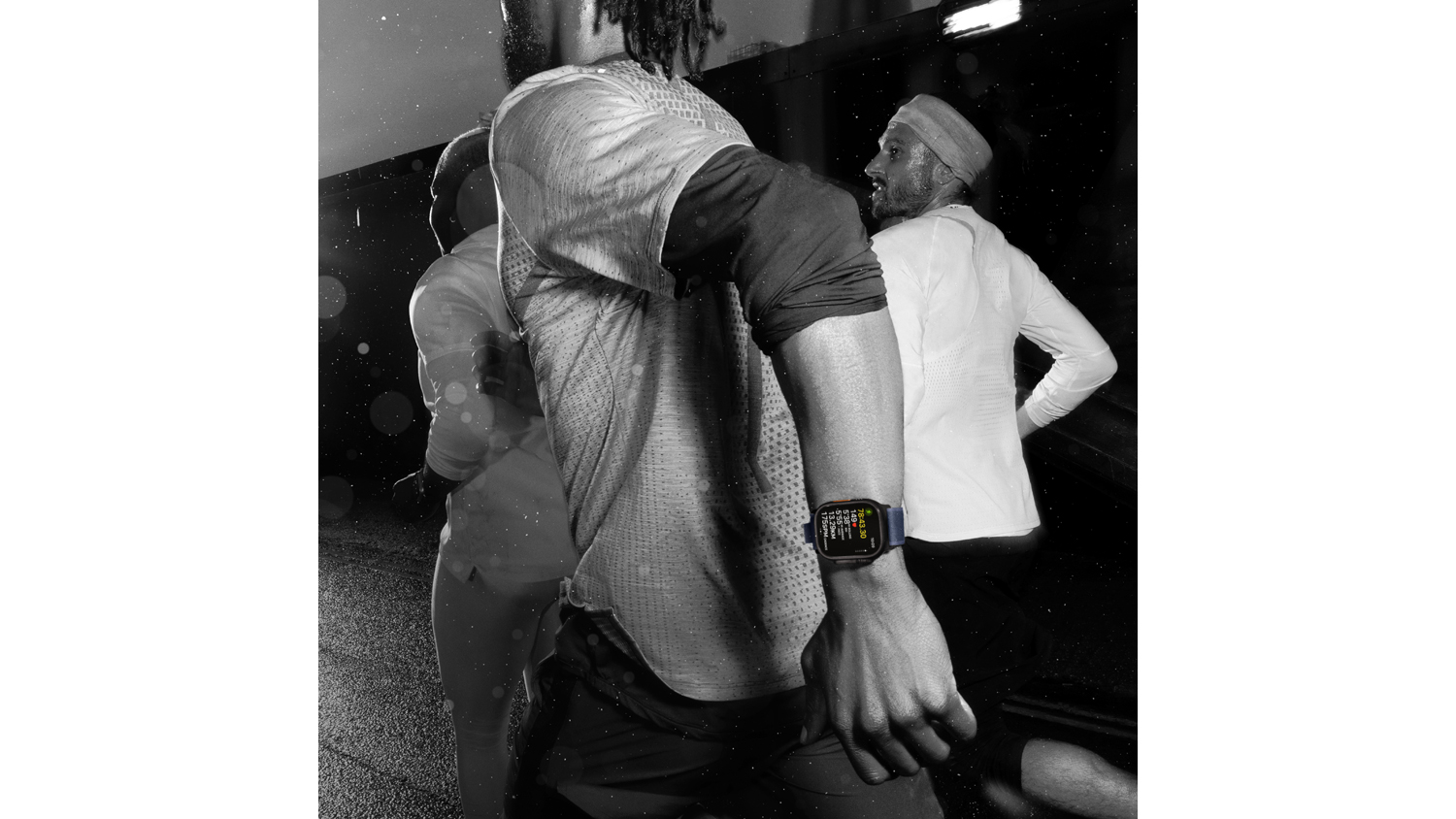 Apple Watch Ultra 2 - Black Titanium Case with Black Ocean Band (49mm, GPS+Cellular, Bluetooth)