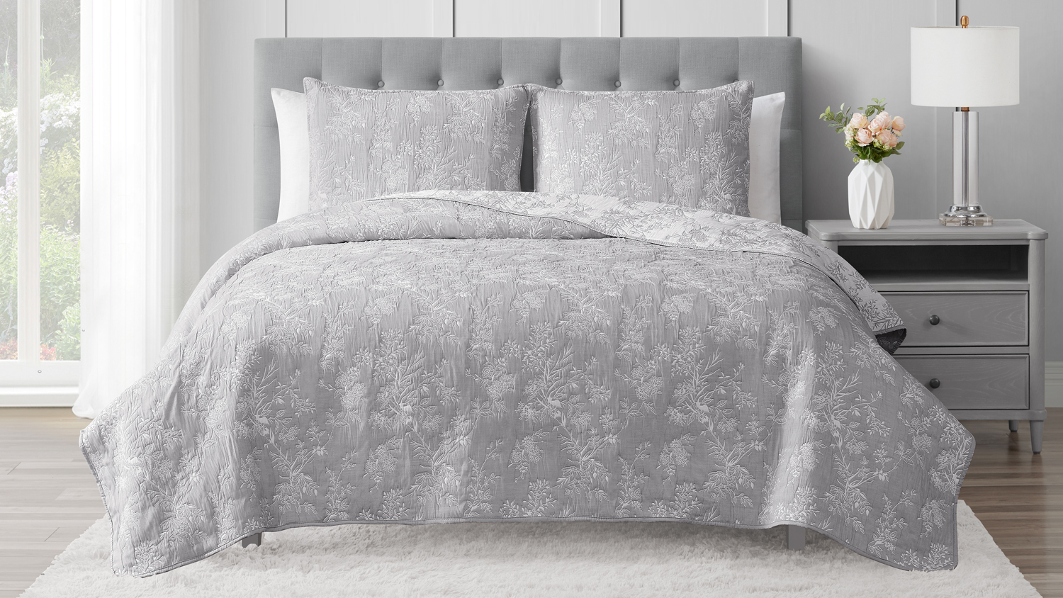 Petra Silver Bedspread Set by L'Avenue