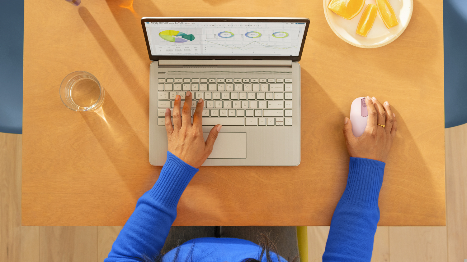 Logitech M196 Wireless Mouse - Rose (910-007464)