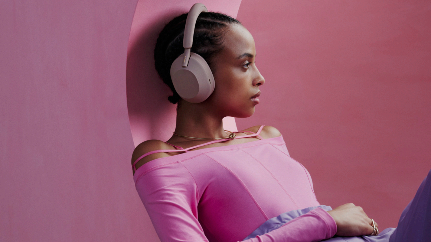 Sony WH-1000XM5 Adaptive Noise Cancelling Wireless Over-Ear Headphones - Smoky Pink