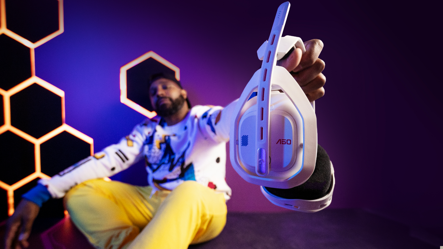 Logitech G Astro A50 (Gen 5) LIGHTSPEED Wireless Gaming Headset with Base Station - White