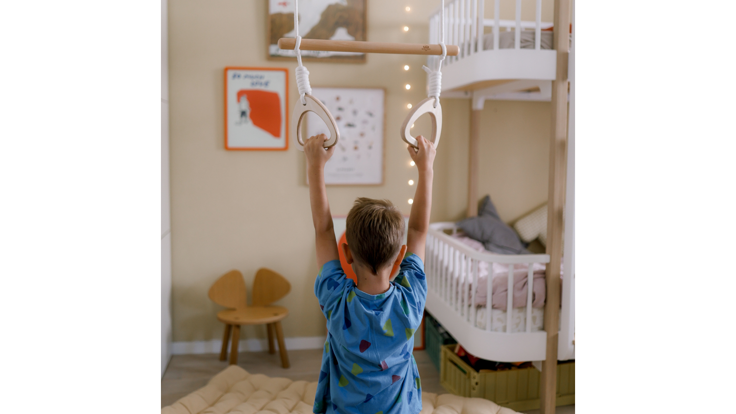 Kinderfeets Swinging Trapeze Bar & Rings