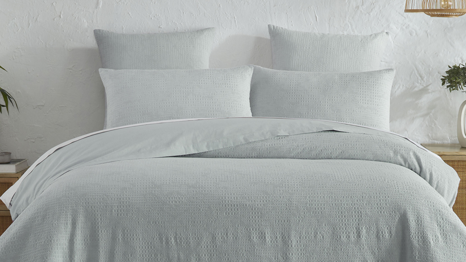 Tasman Waffle Silver Duvet Cover Set by L'Avenue