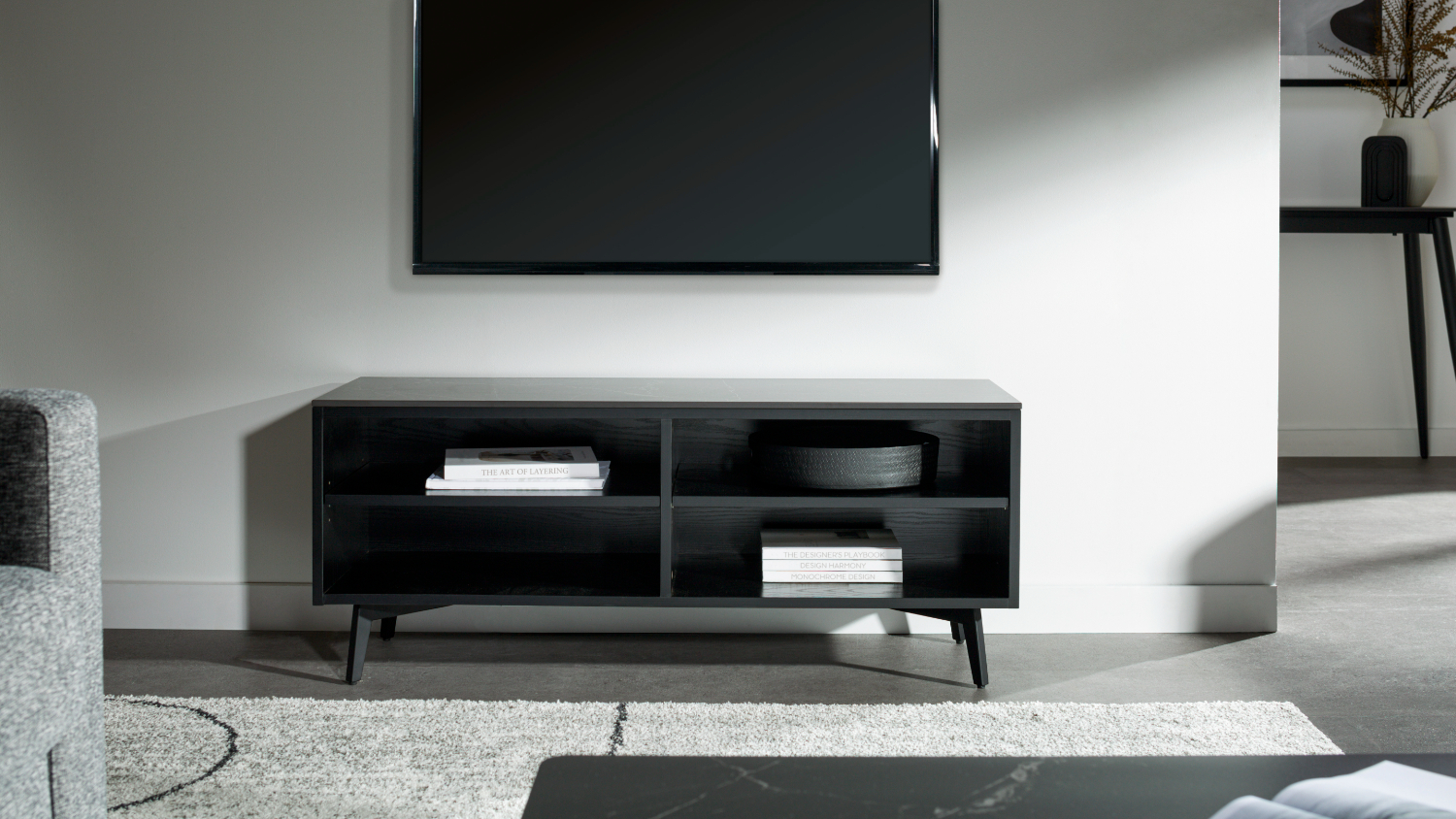 Nova Entertainment Unit