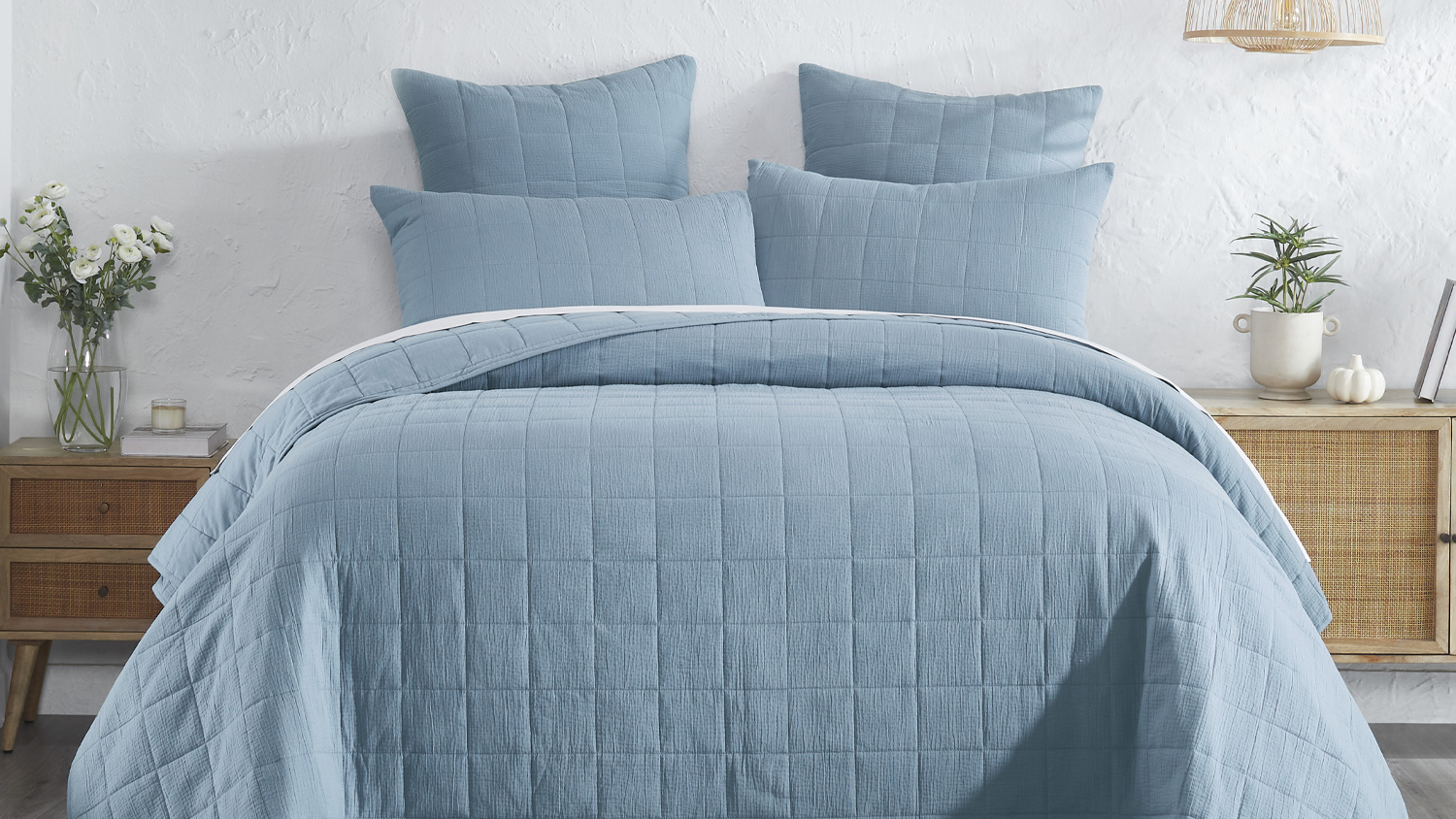 Leni Folkstone Coverlet Set by L'Avenue