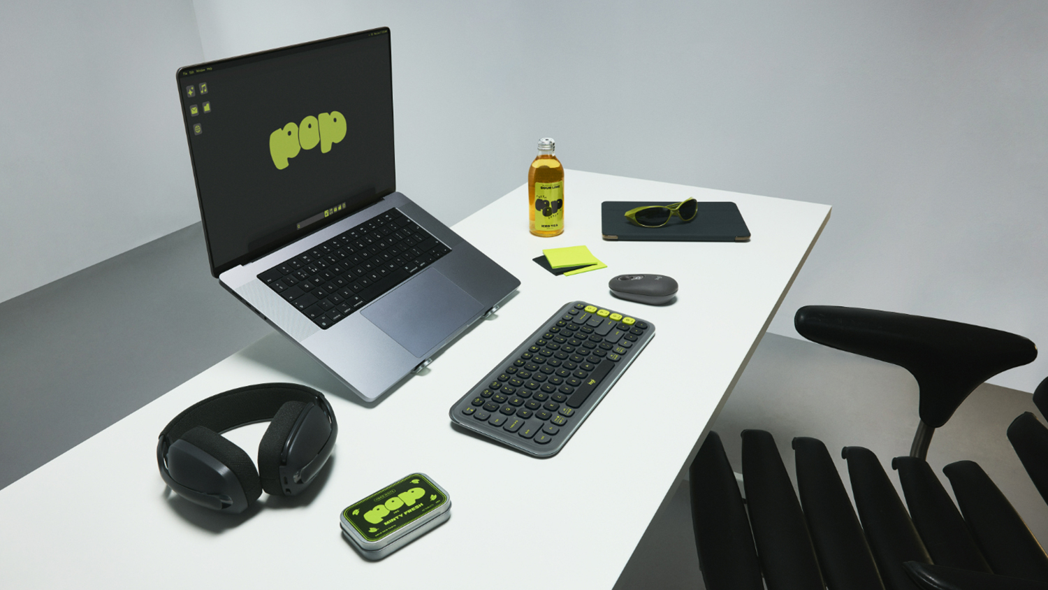 Logitech POP Icon Keys Wireless Keyboard & Mouse Bundle with Customisable Action Keys/Button - Graphite (920-013121)