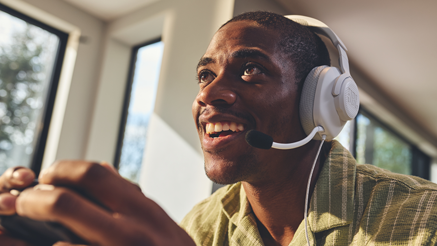 JBL Quantum 100M2 Wired Gaming Headset - White