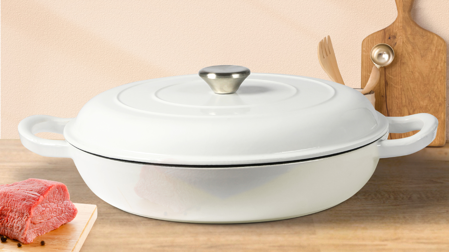 Toque Cast-Iron Round French Pan with Lid 3.5L - White