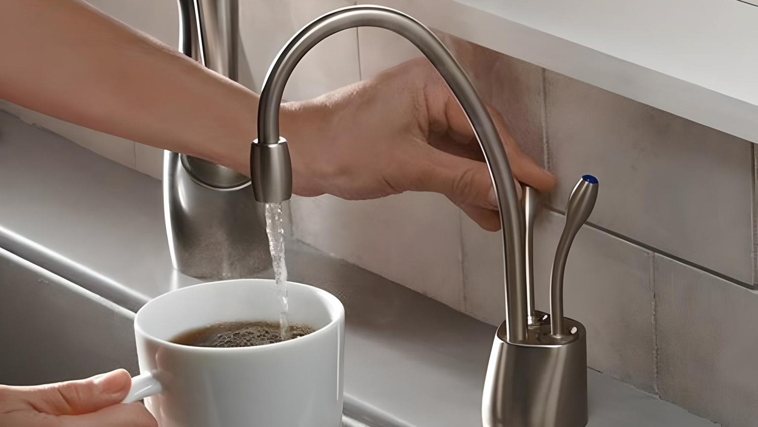 InSinkerator Near-Boiling & Cold Filtered Water Tap - Brushed Steel (HC1100BR)