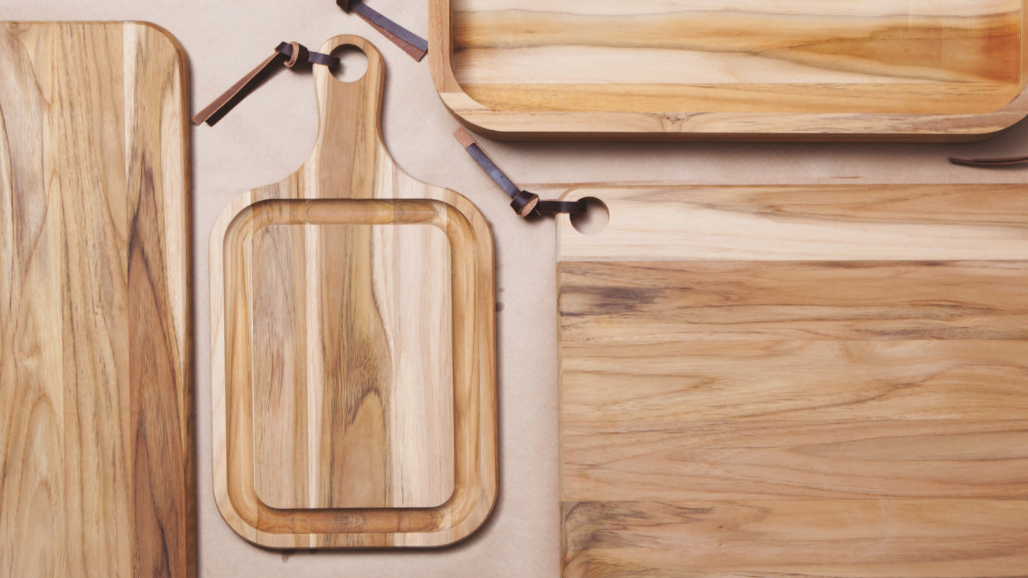 Tramontina Teak Cutting Board with Handle 460 x 230mm