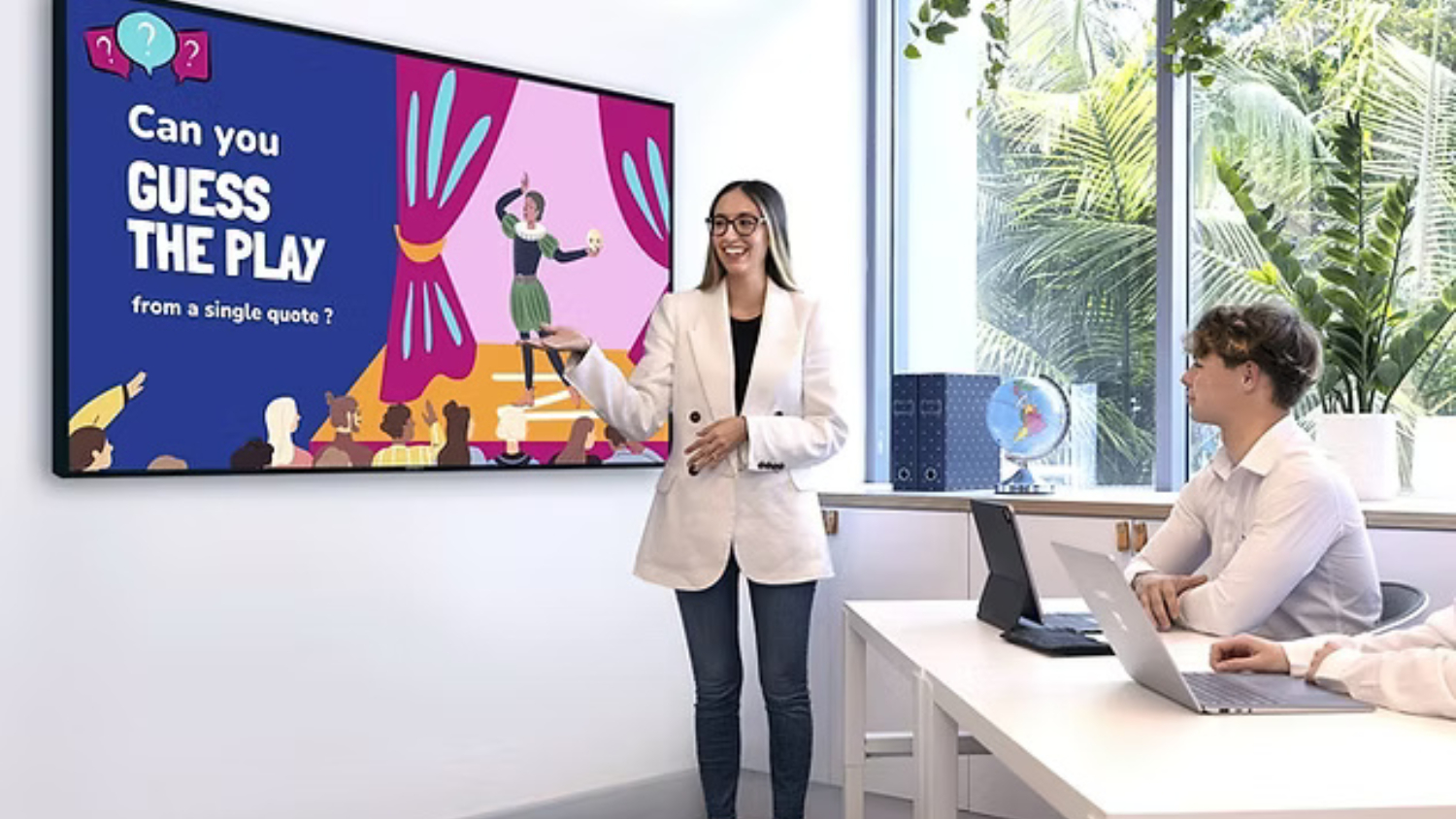 Commbox Intelligent Digital Display with Speakers, CommboxOS 86"