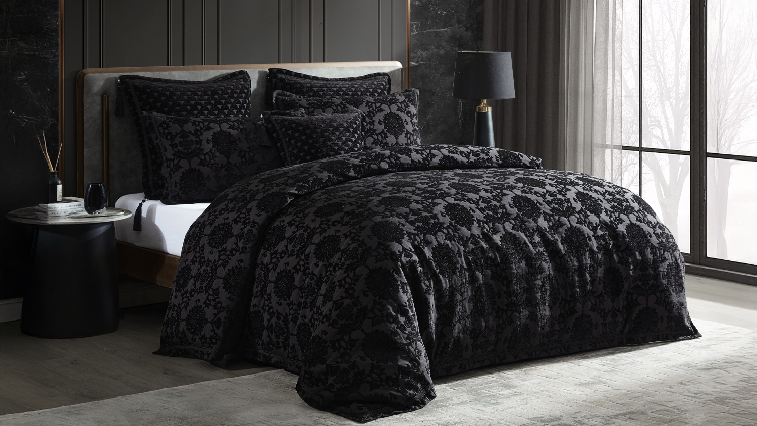 Imperial Black Duvet Cover Set by Da Vinci